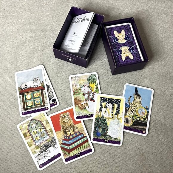 Tarot of Pagan Cats Box of 78 Tarot Cards Lo Scarabeo, Torino, Italy 2.25" x 3.5 - Picture 1 of 5